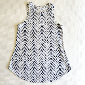 ATHLETA | Breezy Tank Top | White Blue Arrowhead Print | Small